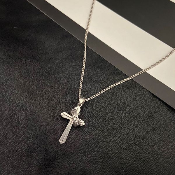 fashion design necklace pendant luxury jewelry simple metallic trendsetter brass gold plated cross for women, Silver
fashion design necklace pendant luxury jewelry simple metallic trendsetter brass gold plated cross for women, Silver