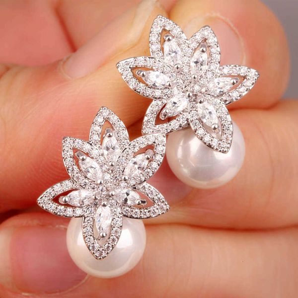 luxurious temperament pearl zircon earrings pure silver 925 needle quality female, Golden
luxurious temperament pearl zircon earrings pure silver 925 needle quality female, Golden