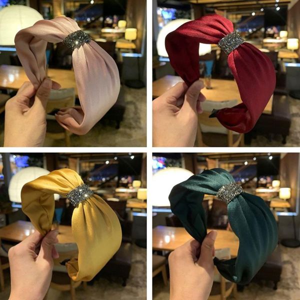hair accessories 1 pcs exquisite elegant pleated hoop center rhinestone hairband solid color cloth headband for women temperament tiara gift, Slivery;white
hair accessories 1 pcs exquisite elegant pleated hoop center rhinestone hairband solid color cloth headband for women temperament tiara gift, Slivery;white