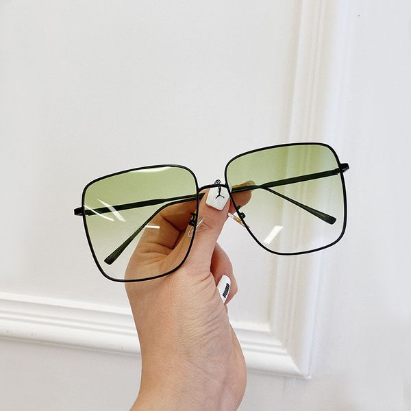 sunglasses vintage metal oversized square women brand fashion big frame color sun glasses men driving shades oculos feminino, White;black
sunglasses vintage metal oversized square women brand fashion big frame color sun glasses men driving shades oculos feminino, White;black