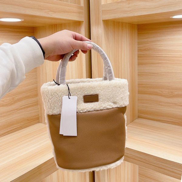 tote bag designer crossbody handbags shoulder bags handbag luxury totes artwork fashion brand genuine leather high-quality with original box
tote bag designer crossbody handbags shoulder bags handbag luxury totes artwork fashion brand genuine leather high-quality with original box