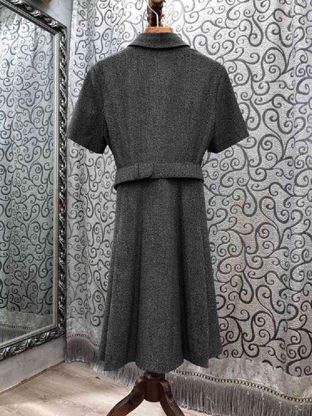 dresses autumn winter women turn-down collar chest pocket deco belt patchwork slim fit a-line grey work, Black;gray
dresses autumn winter women turn-down collar chest pocket deco belt patchwork slim fit a-line grey work, Black;gray