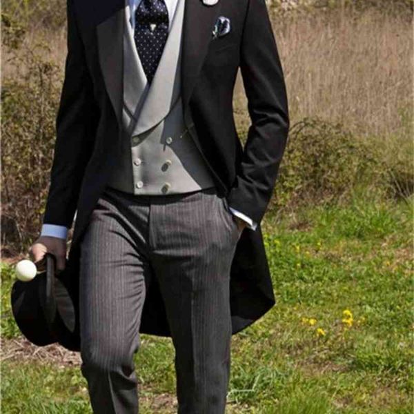men's suits & blazers morning style groomsmen one button groom tuxedos peak lapel men wedding man bridegroom blazer (jacket + pant, White;black
men's suits & blazers morning style groomsmen one button groom tuxedos peak lapel men wedding man bridegroom blazer (jacket + pant, White;black