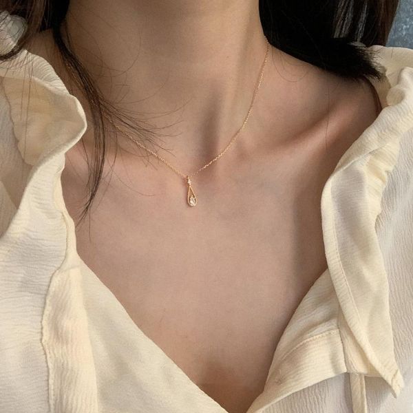 chains 2021 gold color clavicle necklaces for women temperament choker zircon pendant fine chain necklace shiny jewelry accessories, Silver
chains 2021 gold color clavicle necklaces for women temperament choker zircon pendant fine chain necklace shiny jewelry accessories, Silver
