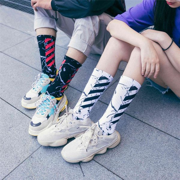spring autumn all cotton double needle men' and women' middle tube personality skateboard sports socks, Red;black
spring autumn all cotton double needle men' and women' middle tube personality skateboard sports socks, Red;black