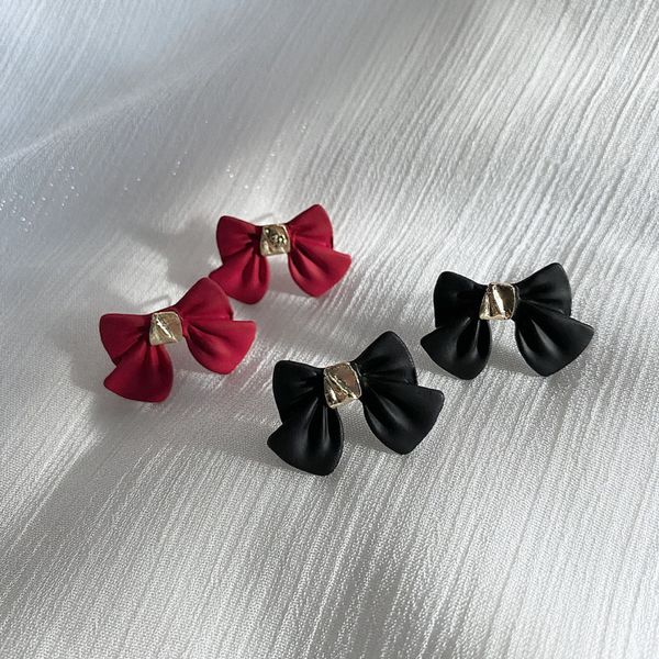 studs earrings s925 silver needle hepburn bow, Golden;silver
studs earrings s925 silver needle hepburn bow, Golden;silver