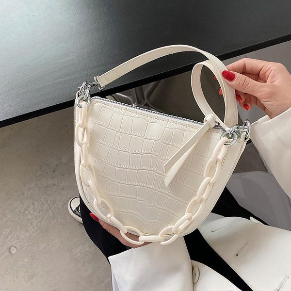 cross body luxury chain shoulder handbag 2021 fashion underarm bag with saddle
cross body luxury chain shoulder handbag 2021 fashion underarm bag with saddle