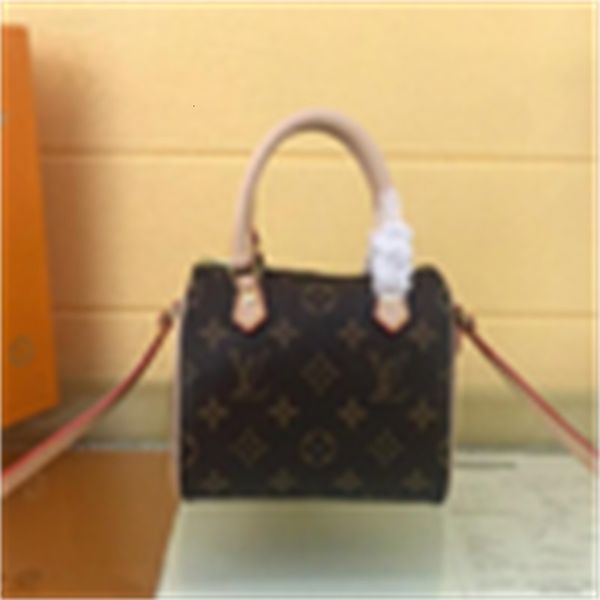 clutches designer bags body luxury iconic m61252 handles shoulder mini totes cross pillow bag bag evening handbags
clutches designer bags body luxury iconic m61252 handles shoulder mini totes cross pillow bag bag evening handbags