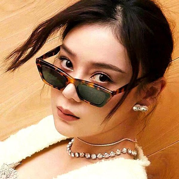sunglasses 2021 classic retro cat eye for women fashion designer sun glasses white gafas de sol mujer oculos, White;black 
sunglasses 2021 classic retro cat eye for women fashion designer sun glasses white gafas de sol mujer oculos, White;black
