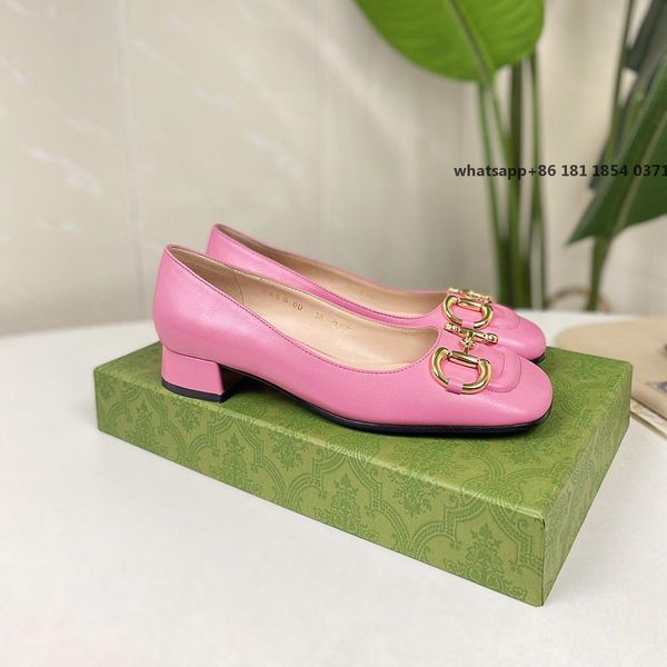2021 fashion luxury designer women girls heels shoes pump patent leather womens red bridal wedding casual flats with box size 34-40, Red;white
2021 fashion luxury designer women girls heels shoes pump patent leather womens red bridal wedding casual flats with box size 34-40, Red;white