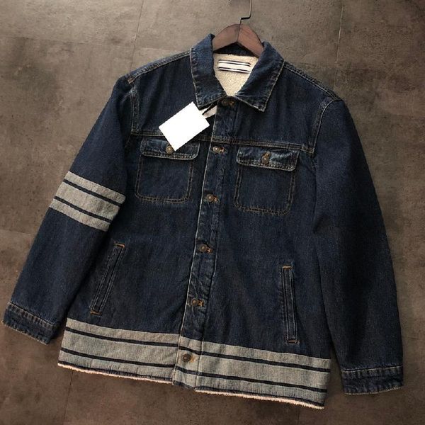 women's jackets 2021 luxury design high-end letter printed cashmere fashion long sleeve coat cardigan temperament jacket cotton, Black;brown
women's jackets 2021 luxury design high-end letter printed cashmere fashion long sleeve coat cardigan temperament jacket cotton, Black;brown