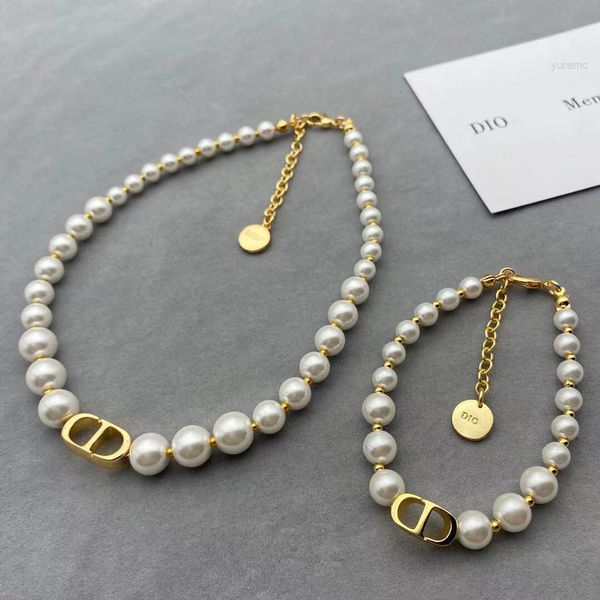 luxury designer fashion necklace d / di family cd pearl net red star same classic pearl bracelet female, Red;brown
luxury designer fashion necklace d / di family cd pearl net red star same classic pearl bracelet female, Red;brown