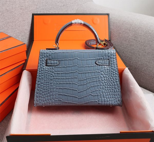 many colors luxurys designers woman hand bags 2021 fashion pattern satchel shoulder chain crossbody purse lady crocodile classic style gift
many colors luxurys designers woman hand bags 2021 fashion pattern satchel shoulder chain crossbody purse lady crocodile classic style gift