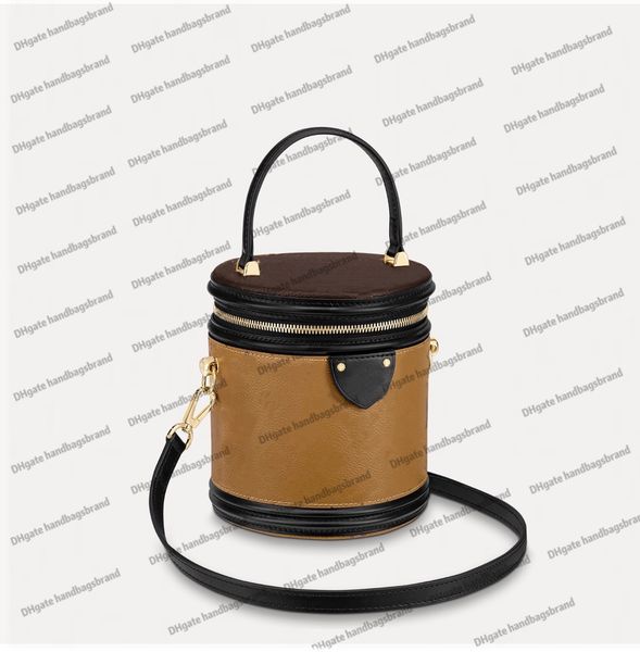 m43986 m55457 women luxurys shoulder bags cosmetic bag women handbag leather zipper bags cylinder cases toiletry kits bag
m43986 m55457 women luxurys shoulder bags cosmetic bag women handbag leather zipper bags cylinder cases toiletry kits bag