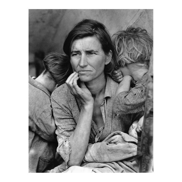 migrant mother dorothea lange pgraphy poster painting home decor framed or unframed ppaper material
migrant mother dorothea lange pgraphy poster painting home decor framed or unframed ppaper material
