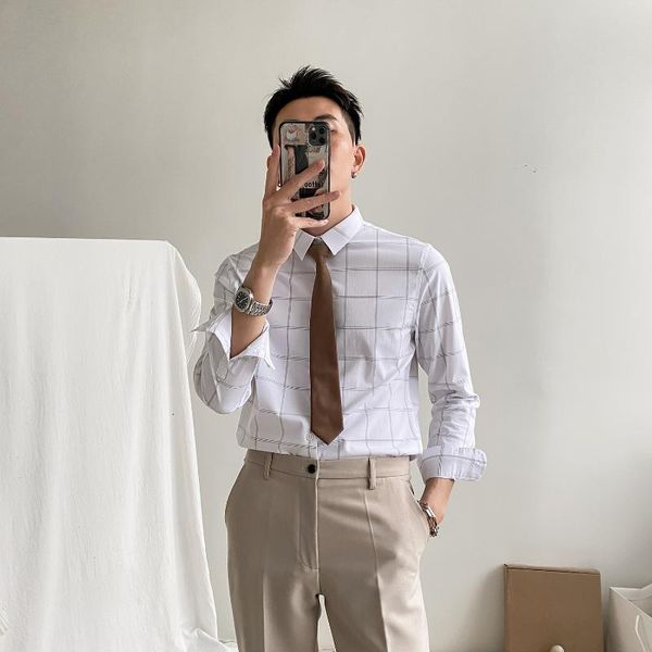 men's casual shirts men 2021 spring autumn plaid male business long-sleeved formal wear slim fit blouses o269, White;black
men's casual shirts men 2021 spring autumn plaid male business long-sleeved formal wear slim fit blouses o269, White;black