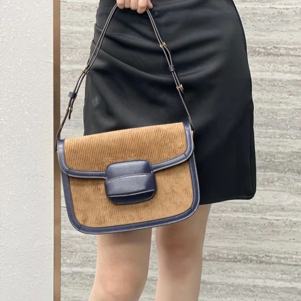 high-end shoulder bags luxury fashion crossbody bag designer wallet totes cross body striped suede genuine leather size 25 18 8 cm with orig
high-end shoulder bags luxury fashion crossbody bag designer wallet totes cross body striped suede genuine leather size 25 18 8 cm with orig