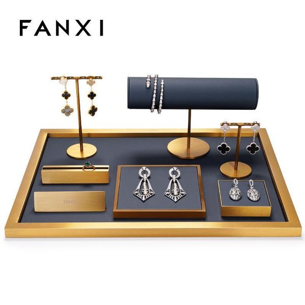 jewelry pouches, bags high-end display props light luxury rack metal bracelet ring earrings, Pink;blue
jewelry pouches, bags high-end display props light luxury rack metal bracelet ring earrings, Pink;blue