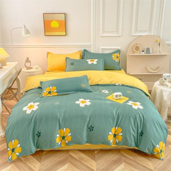 bedding sets 3-4pcs set soft breathable home textile brushed duvet cover bed sheet pillow case single twin king size bedclothes
bedding sets 3-4pcs set soft breathable home textile brushed duvet cover bed sheet pillow case single twin king size bedclothes