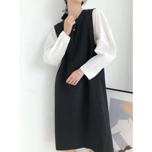 casual dresses contrast stitching designer retro fake two-piece dress 2021 autumn style puff sleeve commuter fashion, Black;gray
casual dresses contrast stitching designer retro fake two-piece dress 2021 autumn style puff sleeve commuter fashion, Black;gray