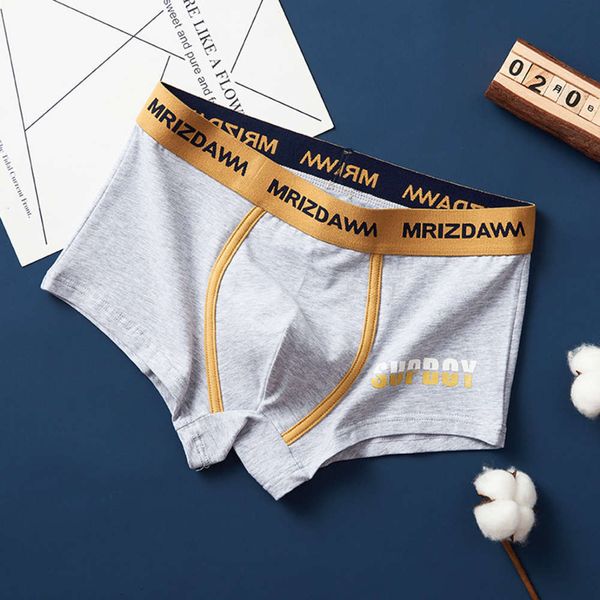 men's underwear men's flat corner underpants cotton breathable personality trend cartoon print youth sports boxer shorts, Black;white
men's underwear men's flat corner underpants cotton breathable personality trend cartoon print youth sports boxer shorts, Black;white