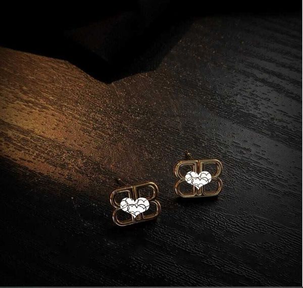 2021 new listing letter earrings trendy simple cold wind earrings ins net red earrings female fast delivery, Golden;silver
2021 new listing letter earrings trendy simple cold wind earrings ins net red earrings female fast delivery, Golden;silver