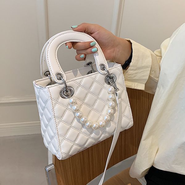 this year's popular small bag new fashion women's summer versatile lingge messenger portable diana
this year's popular small bag new fashion women's summer versatile lingge messenger portable diana