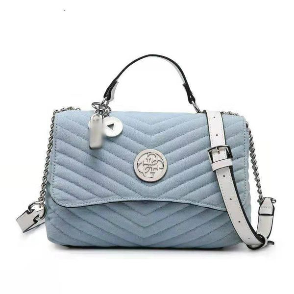 2021 new gussbag embroidered v-cap portable single shoulder oblique cross bag for women
2021 new gussbag embroidered v-cap portable single shoulder oblique cross bag for women
