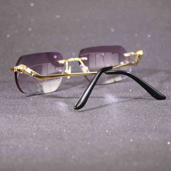 2022 factory wholesale luxury panther for men and women sun frame decoration accessories fashion show eyewear oculos, White;black
2022 factory wholesale luxury panther for men and women sun frame decoration accessories fashion show eyewear oculos, White;black