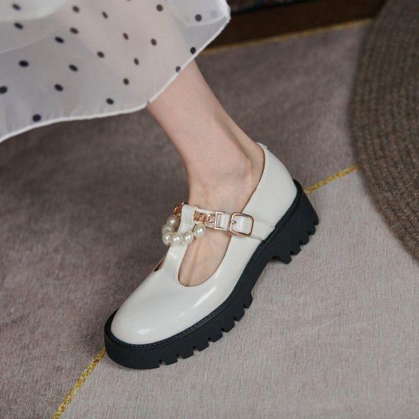 dress shoes sweet college style patent leather pearl chain mary jane single women's, Black
dress shoes sweet college style patent leather pearl chain mary jane single women's, Black