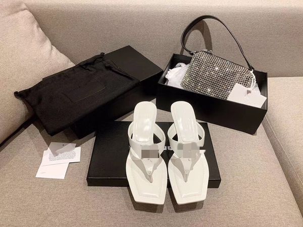 high version aw flip flops fine-heeled slippers rhinestone sandals asymmetric letter leather and women's summer wear flip-flops 02, Black
high version aw flip flops fine-heeled slippers rhinestone sandals asymmetric letter leather and women's summer wear flip-flops 02, Black