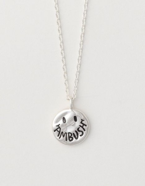 21ss ambush smiley face necklace silver fashion designer high street accessories 2021 trendy simple pendants necklaces tide
21ss ambush smiley face necklace silver fashion designer high street accessories 2021 trendy simple pendants necklaces tide