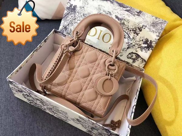 this year's popular bag women's 2021 new fashion diagonal bag, versatile, niche princess diana bag, single shoulder bag
this year's popular bag women's 2021 new fashion diagonal bag, versatile, niche princess diana bag, single shoulder bag
