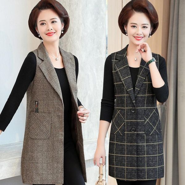 women's vests sleeveless spring coat 2021 middle-aged fashion plaid suit vest jacket large size long waistcoat windbreaker kn029, Black;white
women's vests sleeveless spring coat 2021 middle-aged fashion plaid suit vest jacket large size long waistcoat windbreaker kn029, Black;white