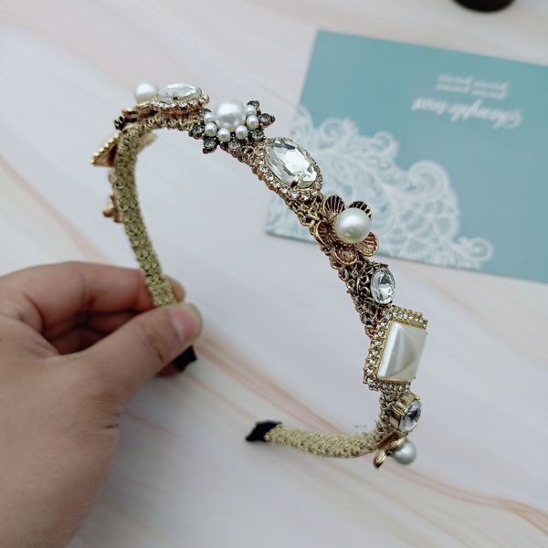 baroque pearl hair hoop diamond glass zircon pin press drill buckle ornament fashion sale, Silver
baroque pearl hair hoop diamond glass zircon pin press drill buckle ornament fashion sale, Silver