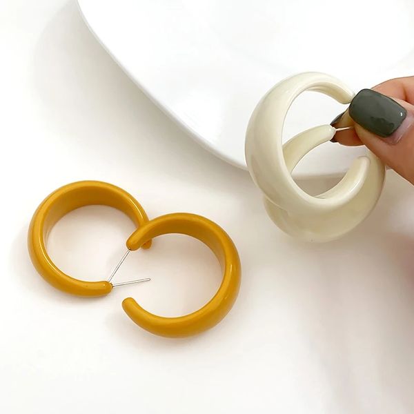 fashion acrylic geometric earring for women white yellow bright color c-shaped hoop earrings korean style girls party jewelry, Golden;silver
fashion acrylic geometric earring for women white yellow bright color c-shaped hoop earrings korean style girls party jewelry, Golden;silver