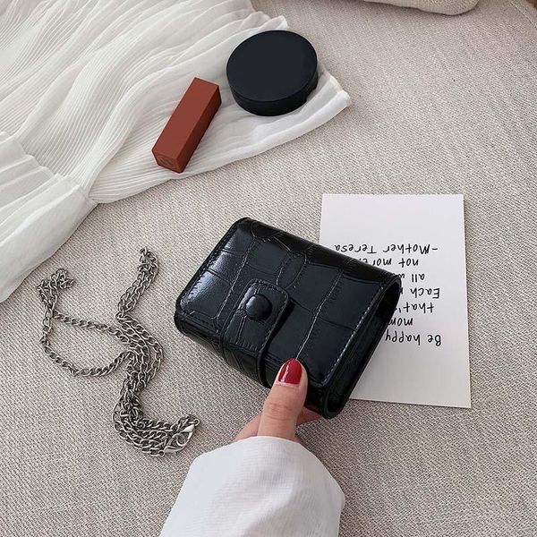 high-quality chain bag mini female 2021 summer wave korean style messenger simple fashion ladies small square cross body
high-quality chain bag mini female 2021 summer wave korean style messenger simple fashion ladies small square cross body