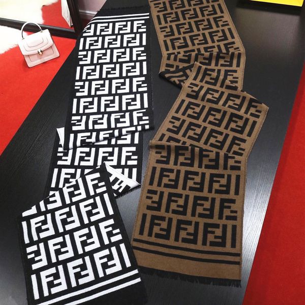 2021 winter new letter two-color double-sided men's and women's imitation cashmere tassel scarf bib, Blue;gray
2021 winter new letter two-color double-sided men's and women's imitation cashmere tassel scarf bib, Blue;gray