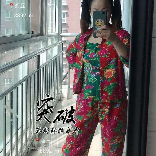 women's shorts errenzhuan costumes suit ya eggs cross-dressing men and women take the northeast yangge big cloth clothing funny dance p, White;black
women's shorts errenzhuan costumes suit ya eggs cross-dressing men and women take the northeast yangge big cloth clothing funny dance p, White;black