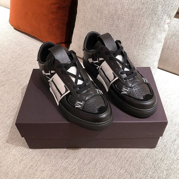2021ss fashion man women casual shoes luxury designer sneaker genuine leather mesh pointed toe race runner shoes outdoors trainers with box, Black
2021ss fashion man women casual shoes luxury designer sneaker genuine leather mesh pointed toe race runner shoes outdoors trainers with box, Black