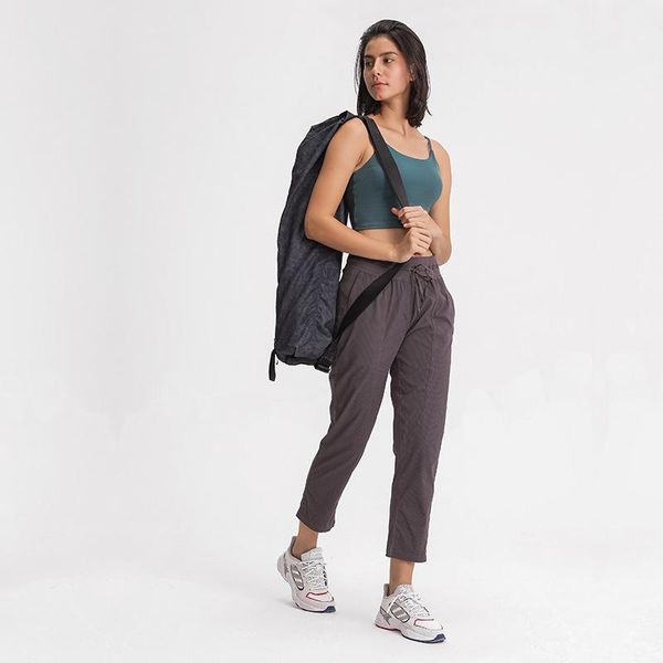 thin belt suspenders sports bra 2021 yoga vest women with chest pad set sport crop gym outfit
thin belt suspenders sports bra 2021 yoga vest women with chest pad set sport crop gym outfit