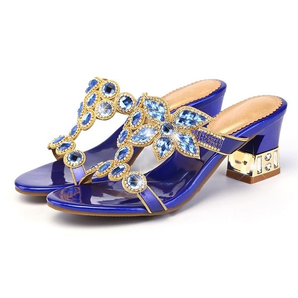 2021 new summer colorful rhinestone slipper square heels shoes woman fashion crystal beach flip flops leisure sandals d0038, Black
2021 new summer colorful rhinestone slipper square heels shoes woman fashion crystal beach flip flops leisure sandals d0038, Black
