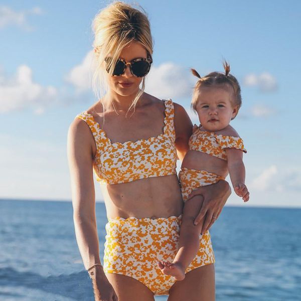 bikinis set 2021 family mathing mom daughter high waist bikini print two piece swimsuit parent-child swimwear mommy and me mujer
bikinis set 2021 family mathing mom daughter high waist bikini print two piece swimsuit parent-child swimwear mommy and me mujer
