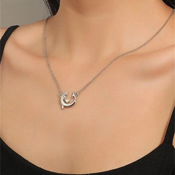 pendant necklaces lxy-w fashion boho silver color chain simple dolphin choker necklace for women vintage collar jewelry party gift
pendant necklaces lxy-w fashion boho silver color chain simple dolphin choker necklace for women vintage collar jewelry party gift