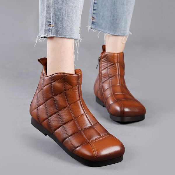 boots vallu 2021 autumn winter genuine leather solid color checkered soft sole women's high-quality comfortable, Black
boots vallu 2021 autumn winter genuine leather solid color checkered soft sole women's high-quality comfortable, Black