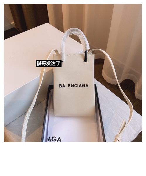 luxury handbags storage 2021 new b letter mobile phone change bag mini h diagonal cross men's women's fashion
luxury handbags storage 2021 new b letter mobile phone change bag mini h diagonal cross men's women's fashion