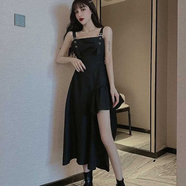 japanese style women streetwear irregular suspenders black bandage dress sleeveless elegant casual slim 210526, Black;gray
japanese style women streetwear irregular suspenders black bandage dress sleeveless elegant casual slim 210526, Black;gray