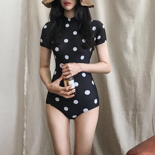arrival swimwear women stretchy breathable short sleeve triangle bathing suit surfing one piece swimsuit swimming one-piece suits
arrival swimwear women stretchy breathable short sleeve triangle bathing suit surfing one piece swimsuit swimming one-piece suits