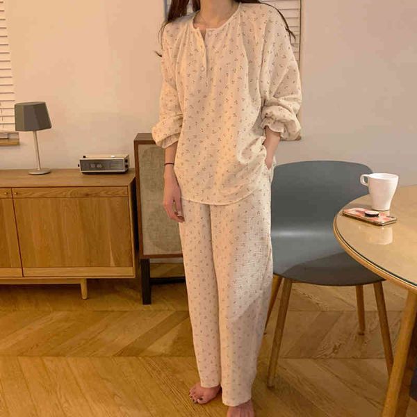 women's sleepwear autumn cherry print kawaii pajamas women long sleeve +pants suits ruffle pullover sweet simple home service, Black;red
women's sleepwear autumn cherry print kawaii pajamas women long sleeve +pants suits ruffle pullover sweet simple home service, Black;red