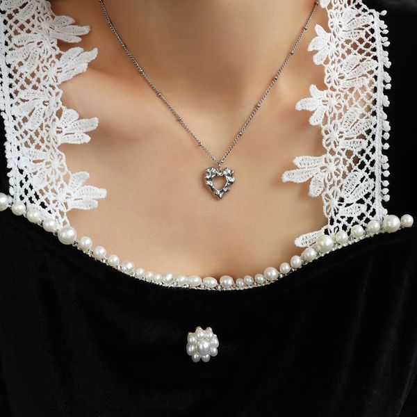 pendant necklaces valentine's day gift jewelry ins designer heart shape hollow swirl burning fire gold necklace customize, Silver
pendant necklaces valentine's day gift jewelry ins designer heart shape hollow swirl burning fire gold necklace customize, Silver